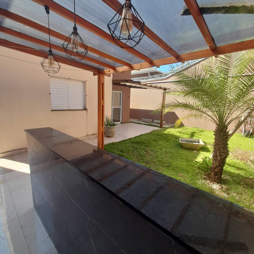 #557 - Casa para Venda em Itatiba - SP